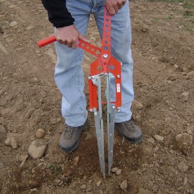 Ouverture du plantoir Photo : plantoir ouvert